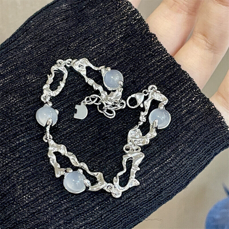 white agate bracelet beads running water
