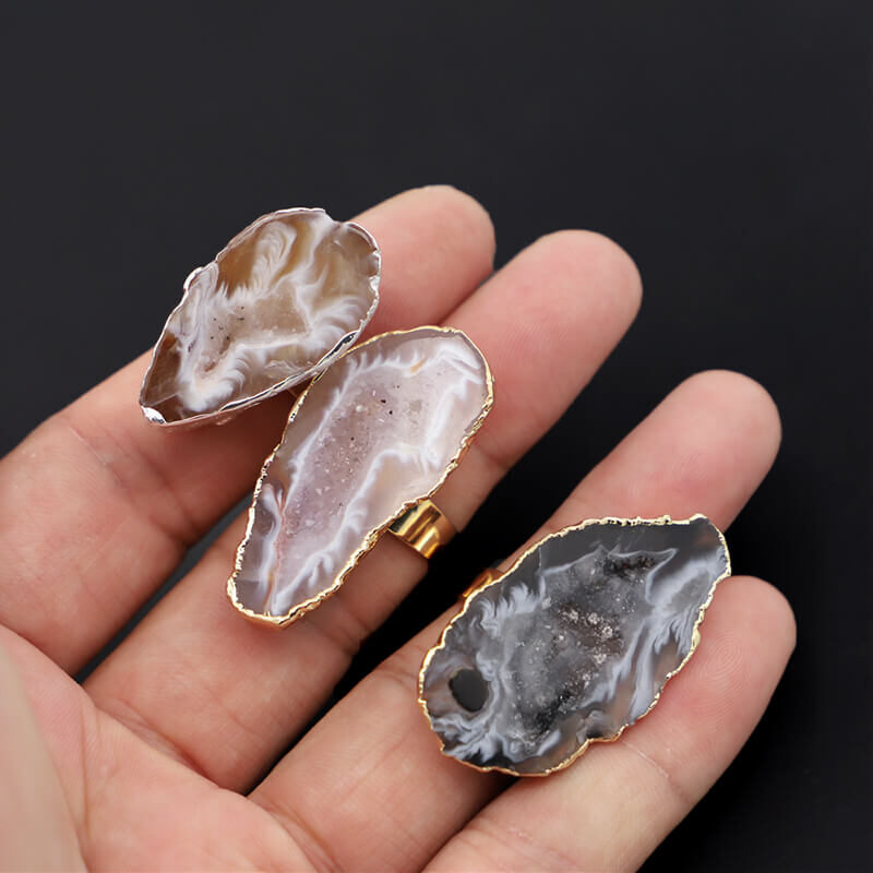 crystal ring agate geode