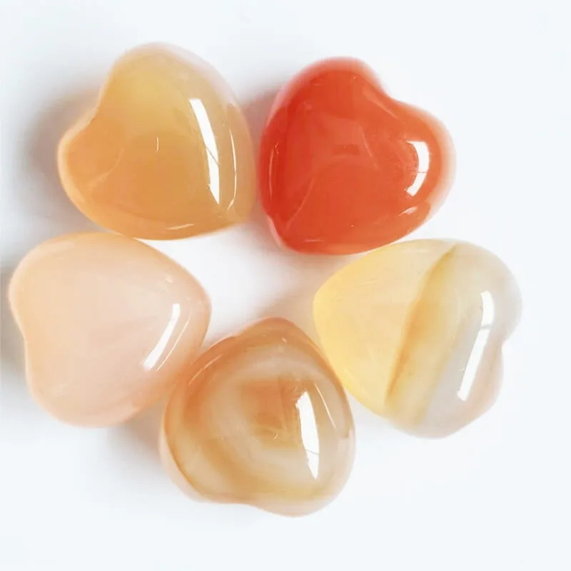 Vue alternative de 10 Pieces Mini Wholesale Crystals Heart Wholesale