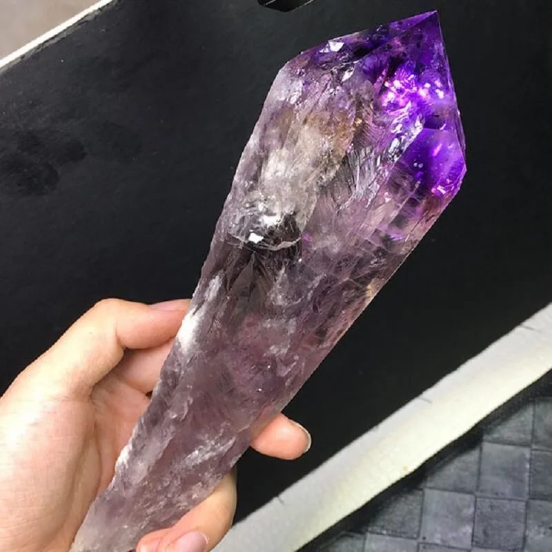 Raw Amethyst Large Point Wand - obrazek 3