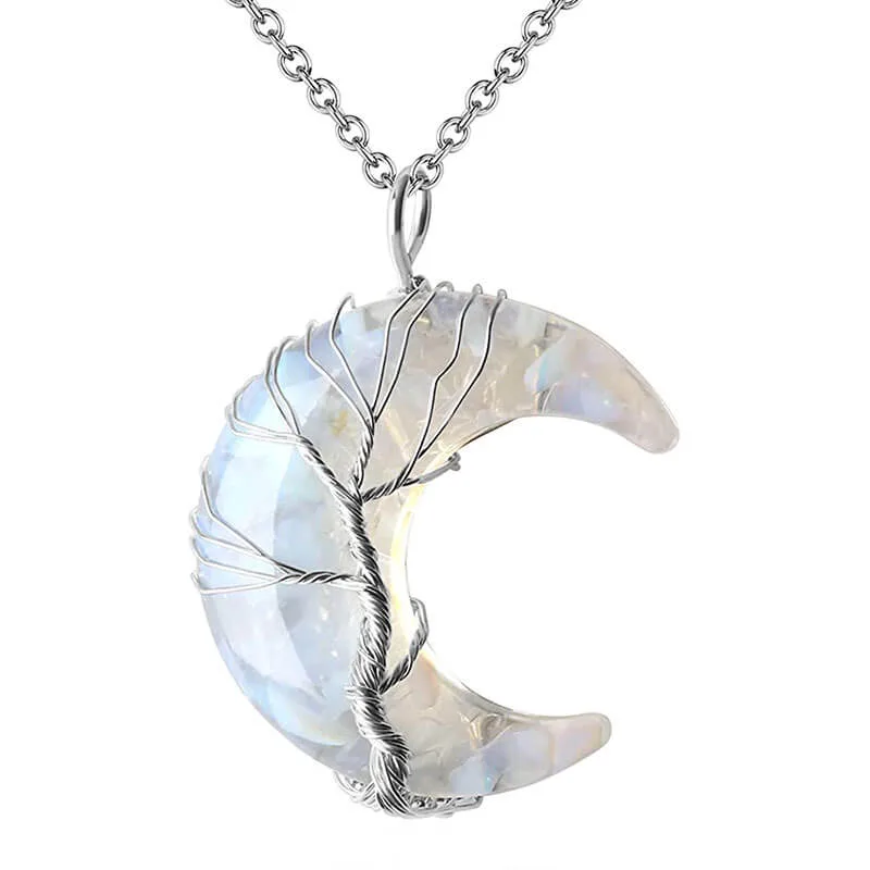 Reiki Crescent Moon Crystal Stone Necklaceの別ビュー