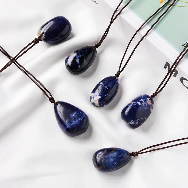 Polished Sodalite Crystal Pendant Necklace - Afbeelding 3