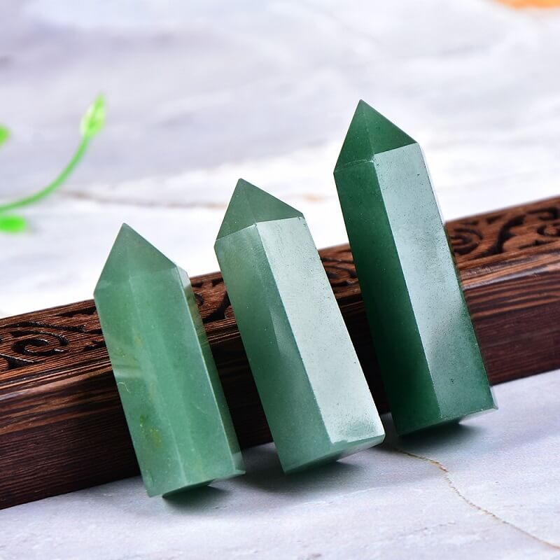 Green Aventurine Tower Quartz Point Stone 1