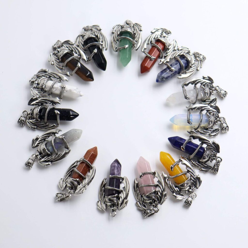Natural Obsidian Crystal Dragon Necklace - immagine 3
