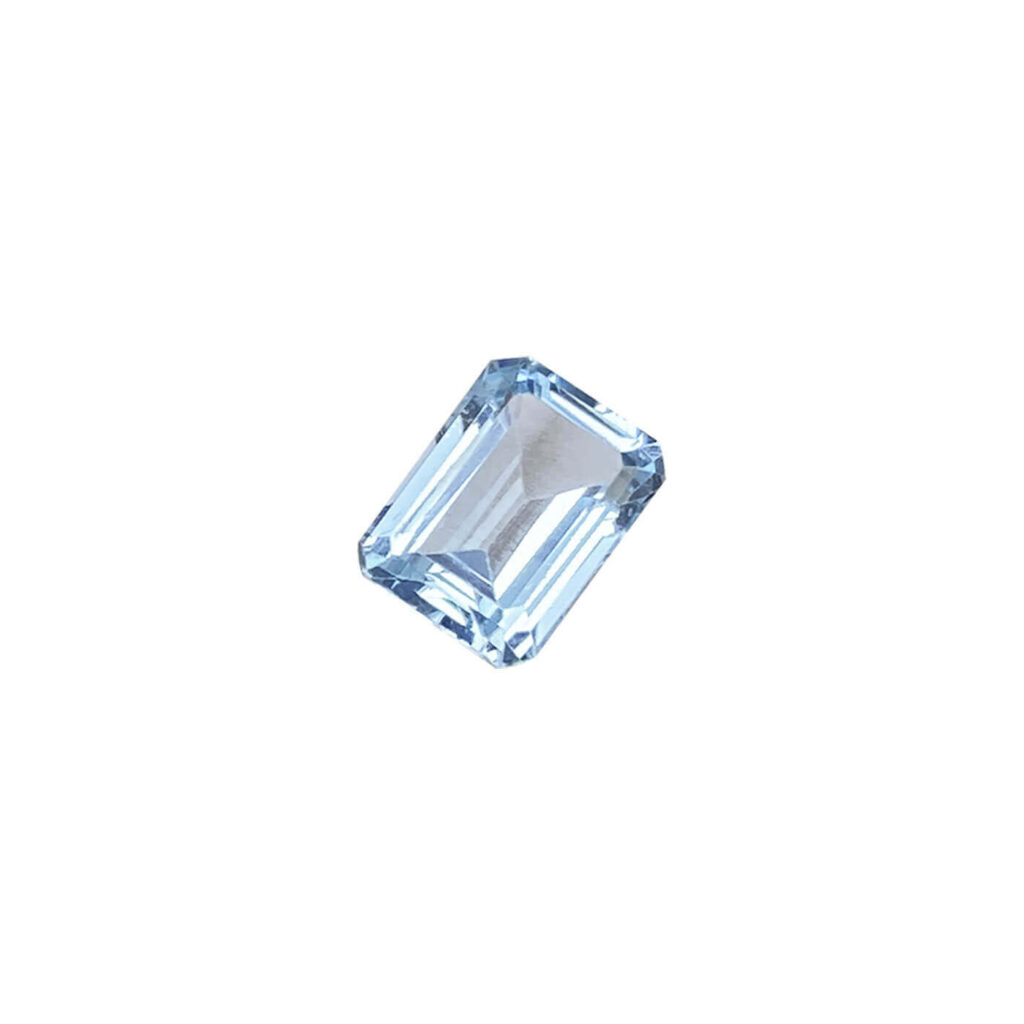 Natural Emerald Cut Blue Topaz Gemstone – Image 4