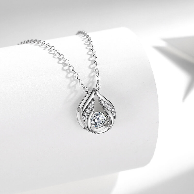 925 Sterling Silver Interlay Jumping Diamond Heart Necklace 5