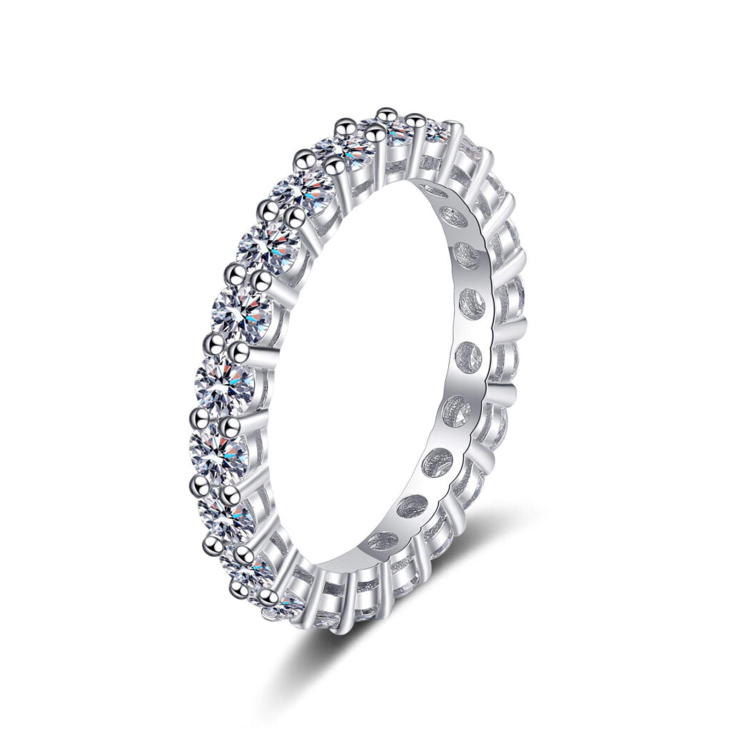 ⁦Platinum Plated 925 Sterling Silver Full Moissanite Eternity Ring For Wedding Engagement⁩ - الصورة ⁦2⁩