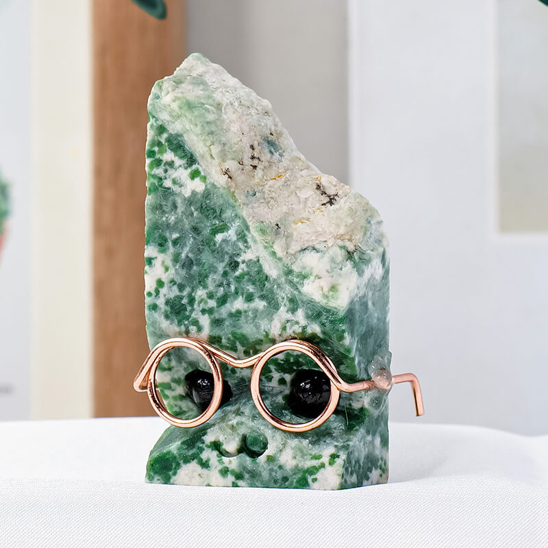 Cute Crystal Hedgehog Carving with Eyeglass Stone Pet Ornament - obrazek 12