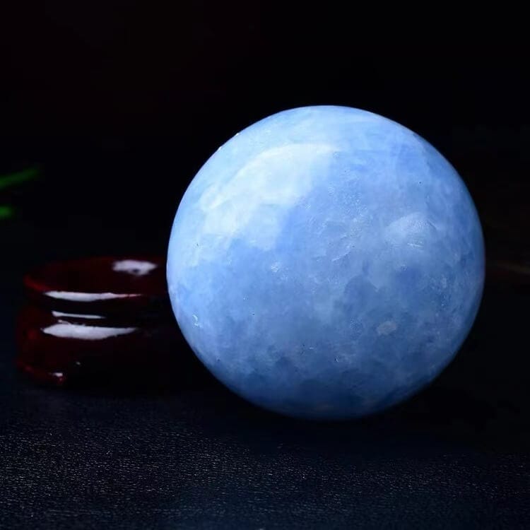عرض بديل لـ Healing Celestite Crystal Sphere Bulk