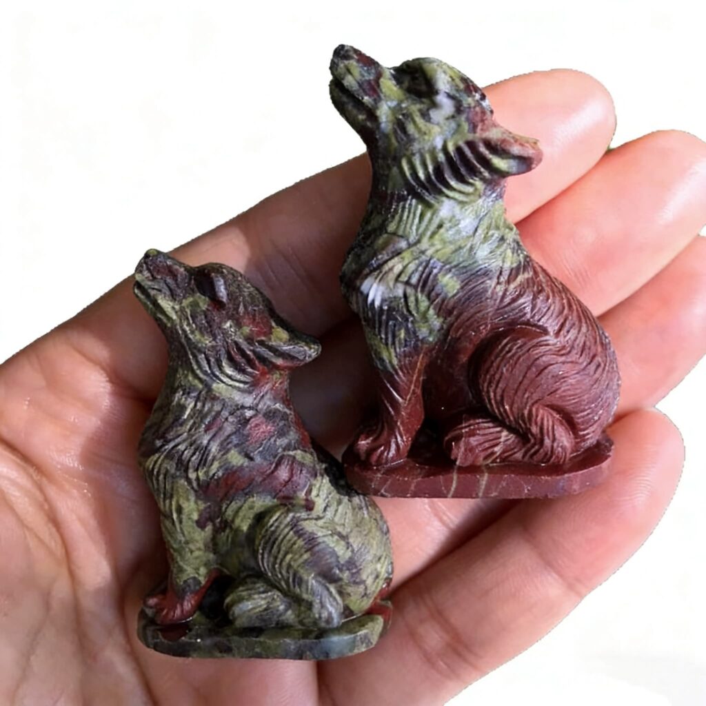 wolf crystal carving 5